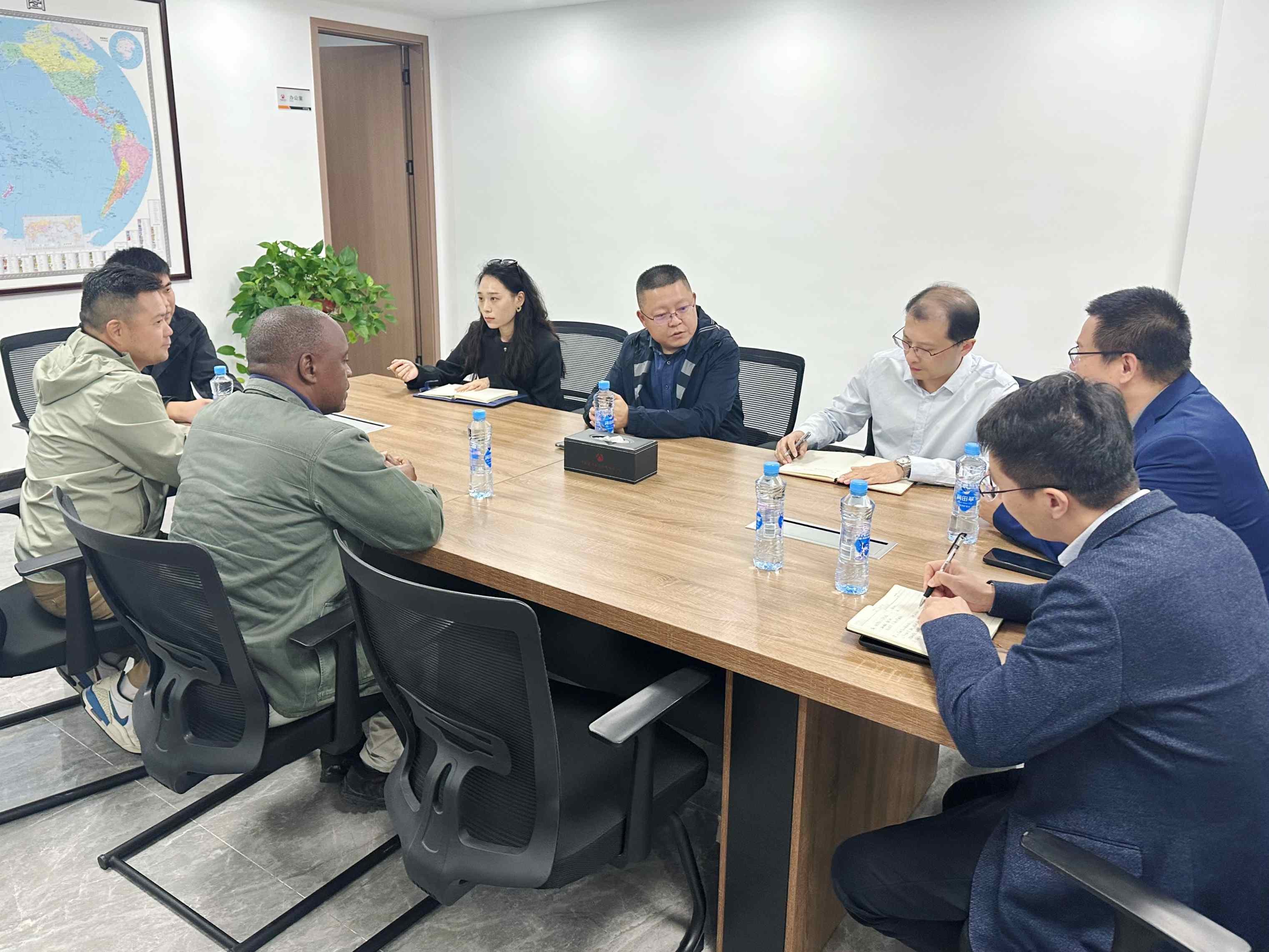 微信圖片_20251021161356_341_231.jpg 微信圖片_20251021161356_341_231.jpg